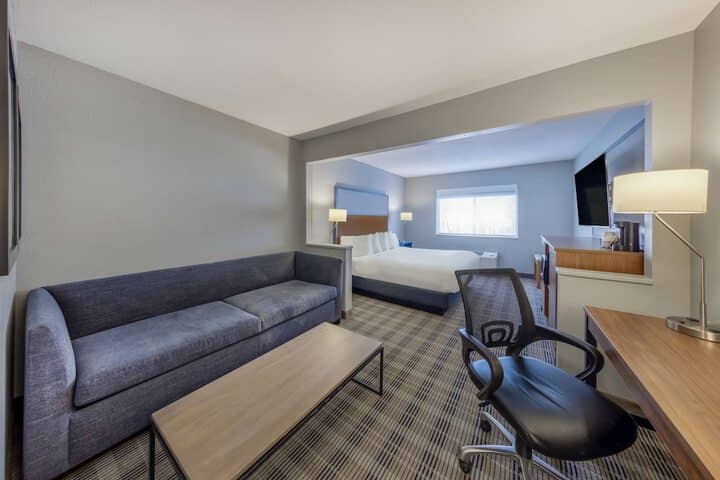 Room 31 of 69